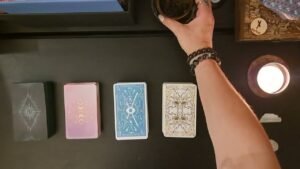 Leia mais sobre o artigo ❓💗Czy ta osoba Cię kochała💘❓Czytanie Tarot Wybór
