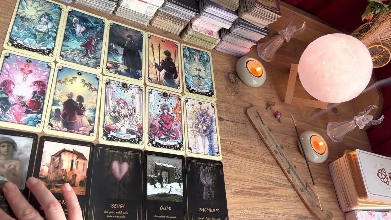 No momento, você está visualizando Geçmiş 💞 Gündem 💕 Yakın Gelecek? Ona Dair Her Şey? Aklımdaki Kişi Tarot Açılımı🔮