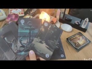 Leia mais sobre o artigo Jaka jest osoba o której myślisz? Czego pragnie ? Czego unika?❤️ TAROT