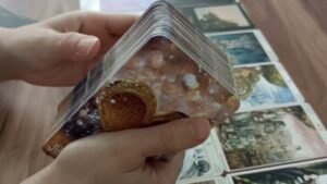 Leia mais sobre o artigo Sessizliğin Onu Nasıl Etkiliyor? Tarot