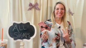 Leia mais sobre o artigo ALL SIGNS 🙋🏼‍♀️💗 Their Feelings for you! 💫 October 21 – 23 2023 Tarot Love Reading