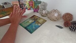 Leia mais sobre o artigo ✨🦋 Palabras desde su CORAZÓN. CANALIZACIÓN.✨🦋 Tarot interactivo