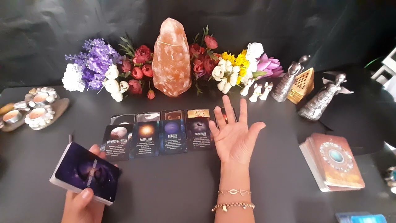 No momento, você está visualizando Bu hafta sizi neler bekliyor/izleyene özel tarot açılımı
