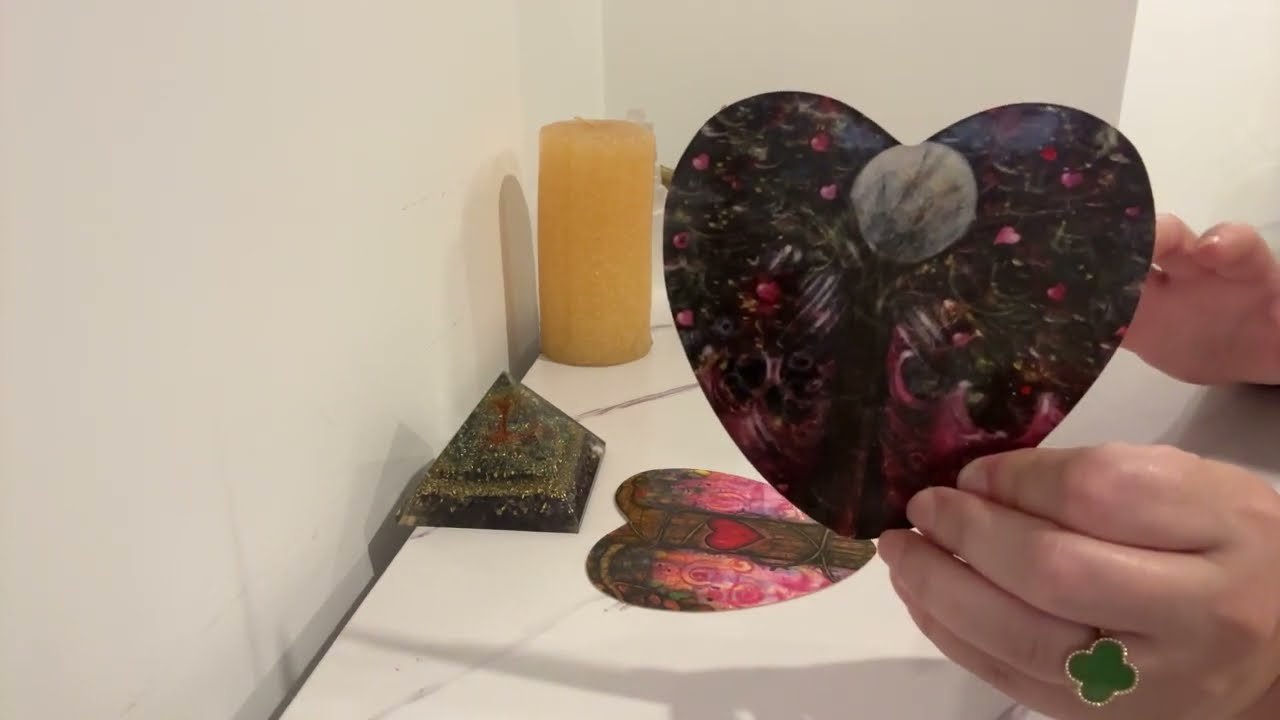 No momento, você está visualizando CUM E SCRISA ACEASTA POVESTE DE IUBIRE, ASA SE VA IMPLINI 😱😱😱URMĂRIȚI CLIPUL 😳🎬E IMPORTANT