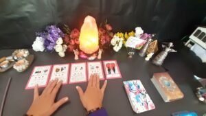 Leia mais sobre o artigo Onun gerçek niyeti ne/ne yapmak istiyor/tarot açılımı