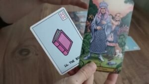 Leia mais sobre o artigo Yakın Gelecekte Beni Neler Bekliyor?🧿Tarot