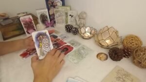 Leia mais sobre o artigo ✨🦋¿Qué SORPRESAS te trae DICIEMBRE en todos los sentidos?🦋✨ Tarot interactivo
