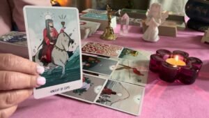 Leia mais sobre o artigo UFF QUE FUERTE ❗️TE ESTÁ LLAMANDO CON EL PENSAMIENTO/TE COMENZÓ A EXTRAÑAR Y SE DIO CUENTA QUE T AMA