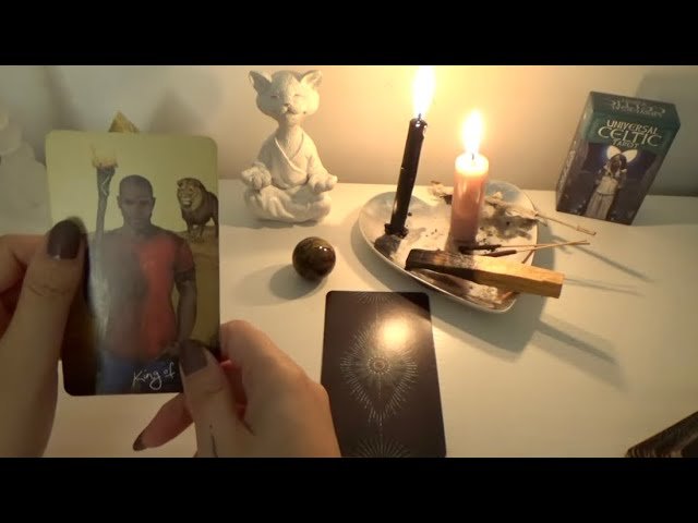 No momento, você está visualizando Who Has A Message For You?!🤔😍🙈Who Wants To Talk?? Pick a Card Tarot Reading