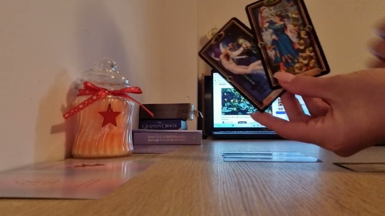 No momento, você está visualizando Etalare tarot : ,, IMI ESTE DOR DE TINE TARE “