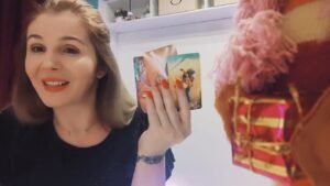 Leia mais sobre o artigo KARMA SE DIZOLVĂ 🔺OCAZIE DE AUR 🔺  tarot 🔺 mesaj spiritual 🔺