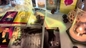 Leia mais sobre o artigo Năng lượng Tình yêu đến cuối năm của bạn 💜￼