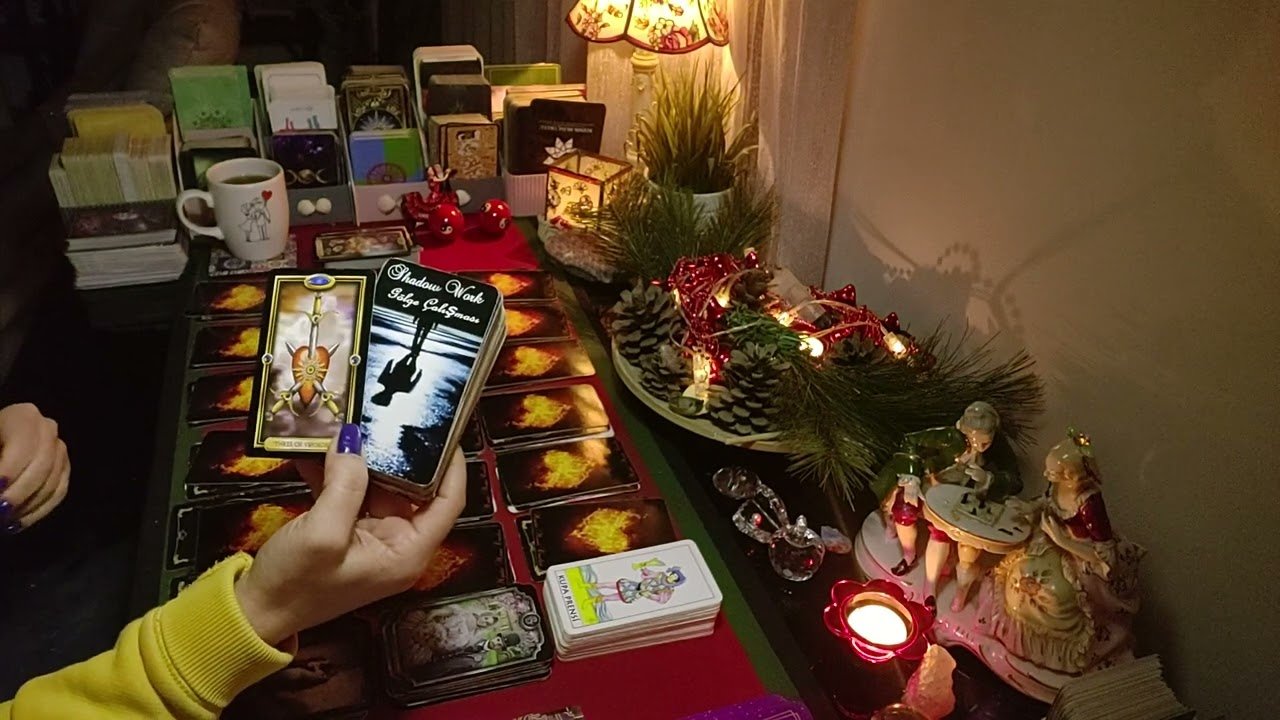 No momento, você está visualizando O Üçüncü Kişi Ve Seninle İlgili Ne Durumda? 🧐Üçüncü Kişi ve Sana Dair Planı Ne?👣