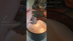 Leia mais sobre o artigo soffiare una candela porta male occhio.lascia un like interagendo positivamente #tarot #witch