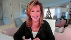 Leia mais sobre o artigo Your Daily Tarot Reading : Manifesting Your FUTURE PATH | Spiritual Path Guidance