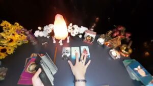 Leia mais sobre o artigo İkiz Ruh-Ruh eşi Açılımı/İzleyene Özel Tarot Açılımı