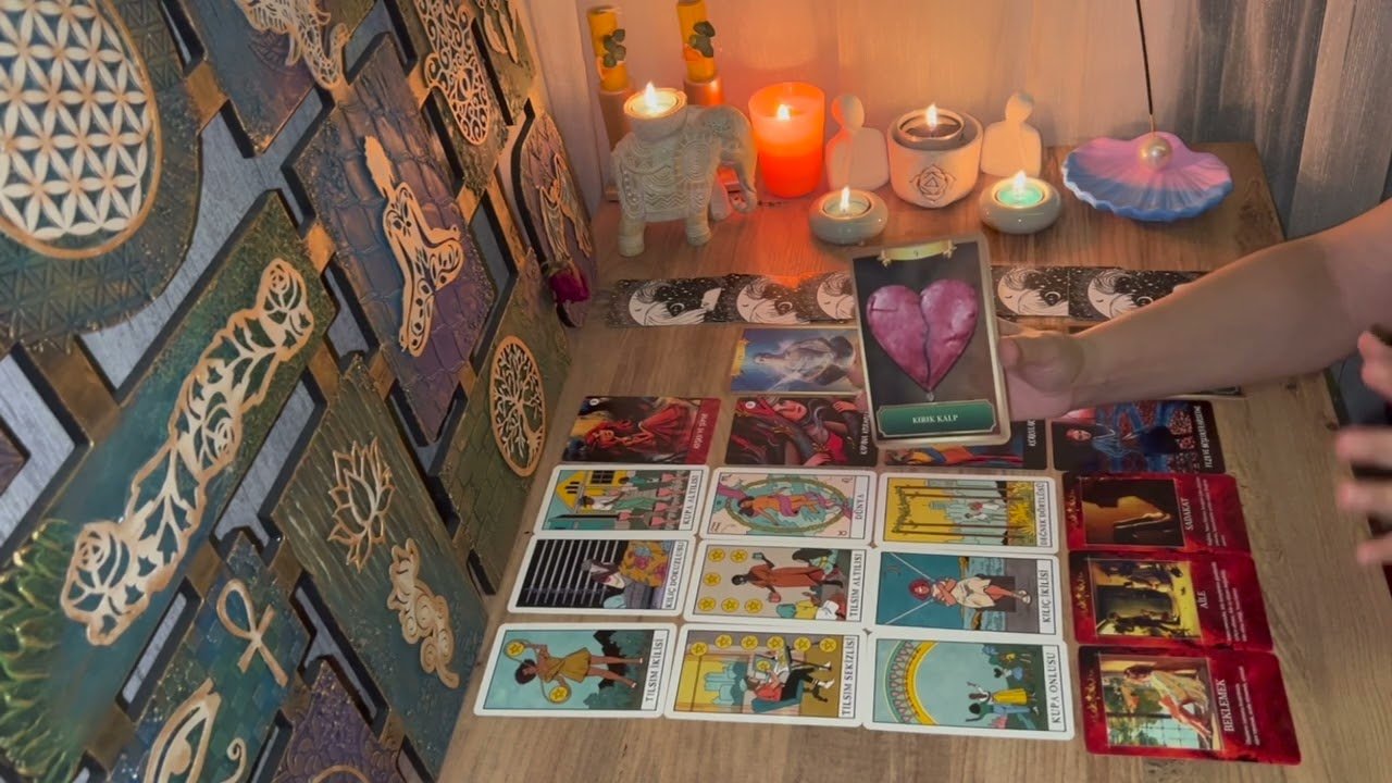 No momento, você está visualizando Güncel Enerjisi / Duyguları/ Düşünceleri / Planları 💘 Aklımdaki Kişi Tarot Açılımı 💗
