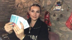 Leia mais sobre o artigo Kalbindeki kişi pişman mı ne yapmak istiyor sizi neler bekliyor #aklımdakişi #tarot