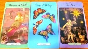 Leia mais sobre o artigo NIỀM VUI NÀO SẼ GỌI TÊN BẠN TRONG NĂM 2024 / TAROT READING