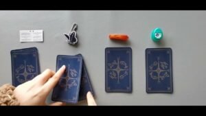 Leia mais sobre o artigo tarot: chọn tụ bài: bạn có phải là người có khả năng lãnh đạo không?