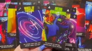 Leia mais sobre o artigo WOW YOU HAVE A SECRET ADMIRER😍🤭YOU’VE CHANGED AND ALL EYES ARE ON YOU 🦋