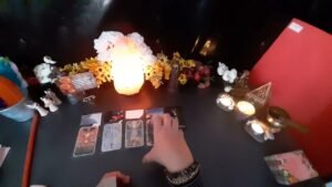 Leia mais sobre o artigo 👁❤Aklımdaki kişi beni nasıl görüyor 👀Onun gözünde ben nasılım, nasıl biriyim