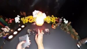 Leia mais sobre o artigo 🤔Aklımdaki kişinin Bilinçaltında Neler var/Benimle ilgili neler düşünüyor