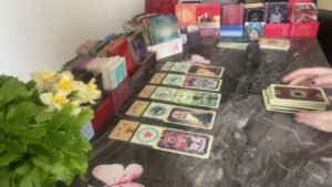 Leia mais sobre o artigo 🌼Aklımdaki Kişi🌼Seninle İlgili Düşünceleri#tarot#tarotfalı#keşfet