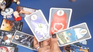 Leia mais sobre o artigo ⭐COMO ELE(A) ESTÁ💗 EM RELAÇÃO A VOCÊ?🔮 | TAROT E CARTAS CIGANAS