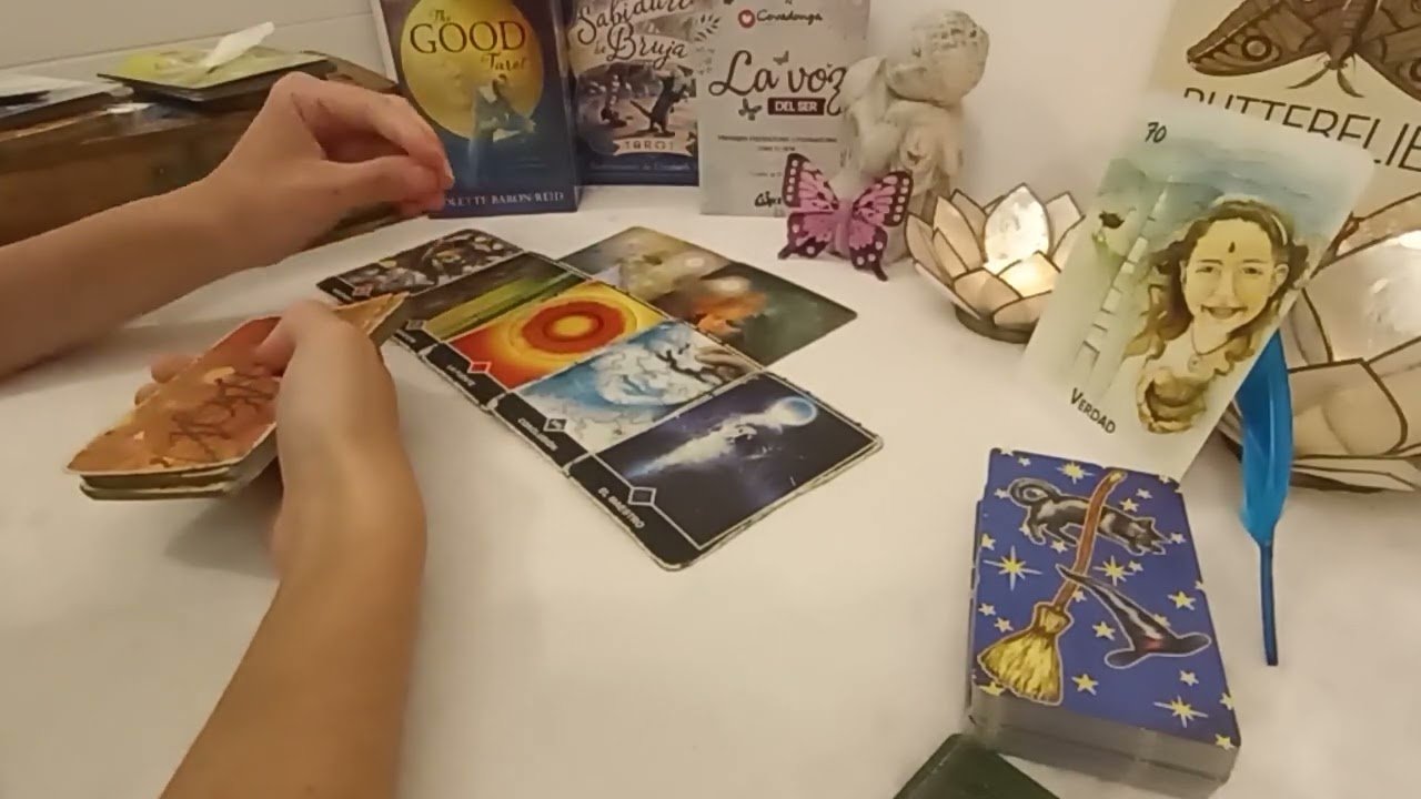 No momento, você está visualizando ✨🦋 Futuro inmediato en el amor. ABRIL.🦋✨ Tarot interactivo