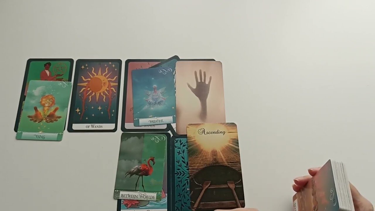 No momento, você está visualizando Aklındaki Kişi Kelt Açılımı Tarot
