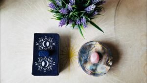 Leia mais sobre o artigo Aklınızdaki kişinin sizinle ilgili duyguları nelerdir ? İlişkiye dair bilmeniz gerekenler 🌸🤍👼🏻🦢