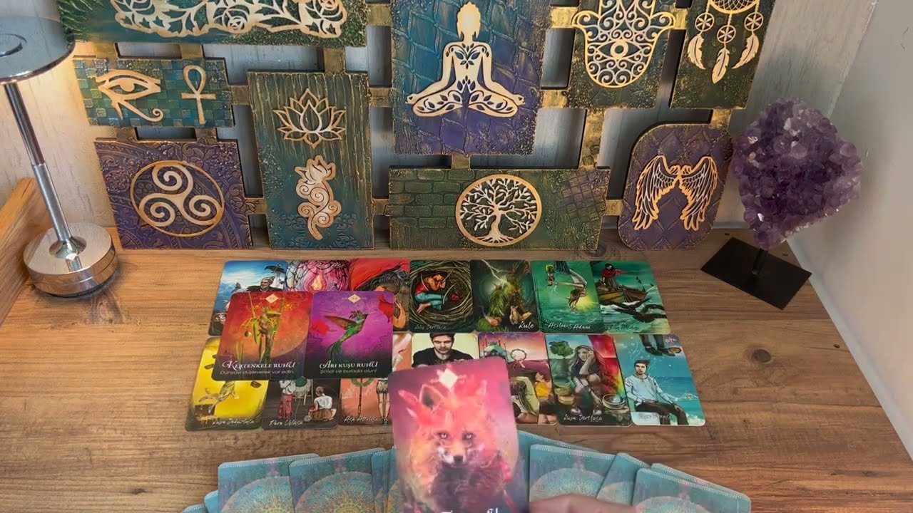 No momento, você está visualizando Anlık Enerjisi, Gündemi Ve Yakın Gelecek Gelişmeleri 🍿Aklımdaki Kişi Tarot Açılımı 🧲