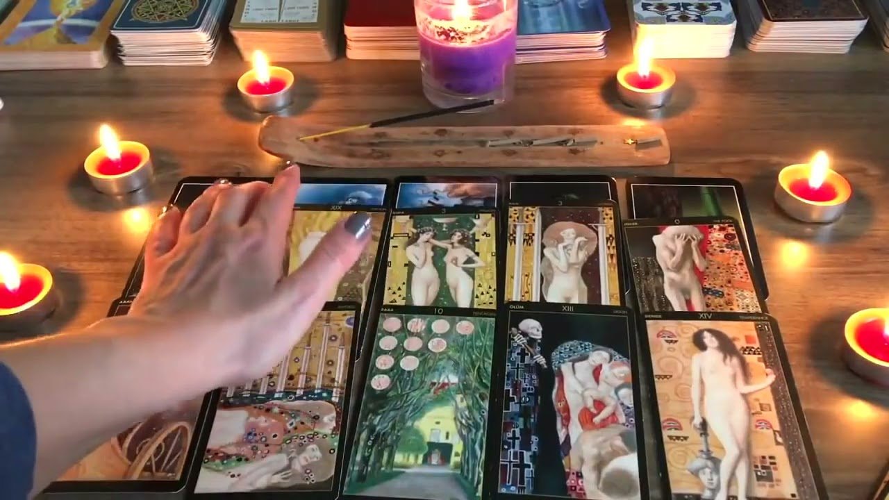 No momento, você está visualizando AŞK ÜÇGENİ 🔥 Partner kimi seçiyor? Kalbi ne diyor? 💔 Yasak İlişki Tarot Açılımı ❣️