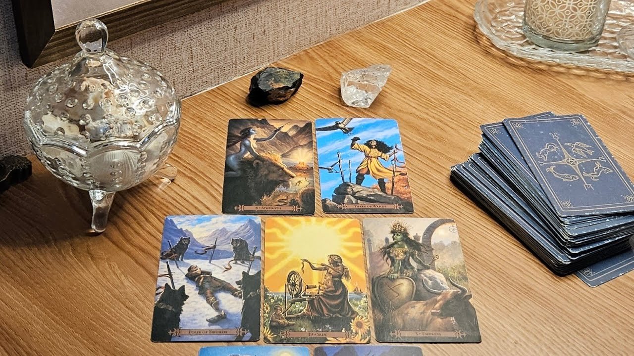 No momento, você está visualizando 🔮✨️Como ele(a) está em relação a você hoje? | Tarot