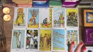 Leia mais sobre o artigo Tamam Mı? Devam Mı? 💘 Beklemeye Değer Mi? Aklımdaki Kişi Tarot Açılımı 💗