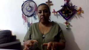 Leia mais sobre o artigo Tarot en vivo y gratis