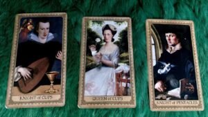 Leia mais sobre o artigo TỔ TIÊN ĐANG “ĐỘ” ĐIỀU GÌ CHO BẠN?  @EvelynTarot