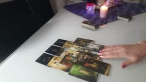 Leia mais sobre o artigo Kim tak naprawdę jest osoba, o której myślisz i jakie są jej prawdziwe intencje