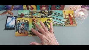 Leia mais sobre o artigo MENSAJE DEL TAROT SOBRE ESA PERSONA ESPECIAL