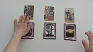 Leia mais sobre o artigo Ona Seninle İlgili Sorular Sordum❓💕İtirafları Neler? Tarot