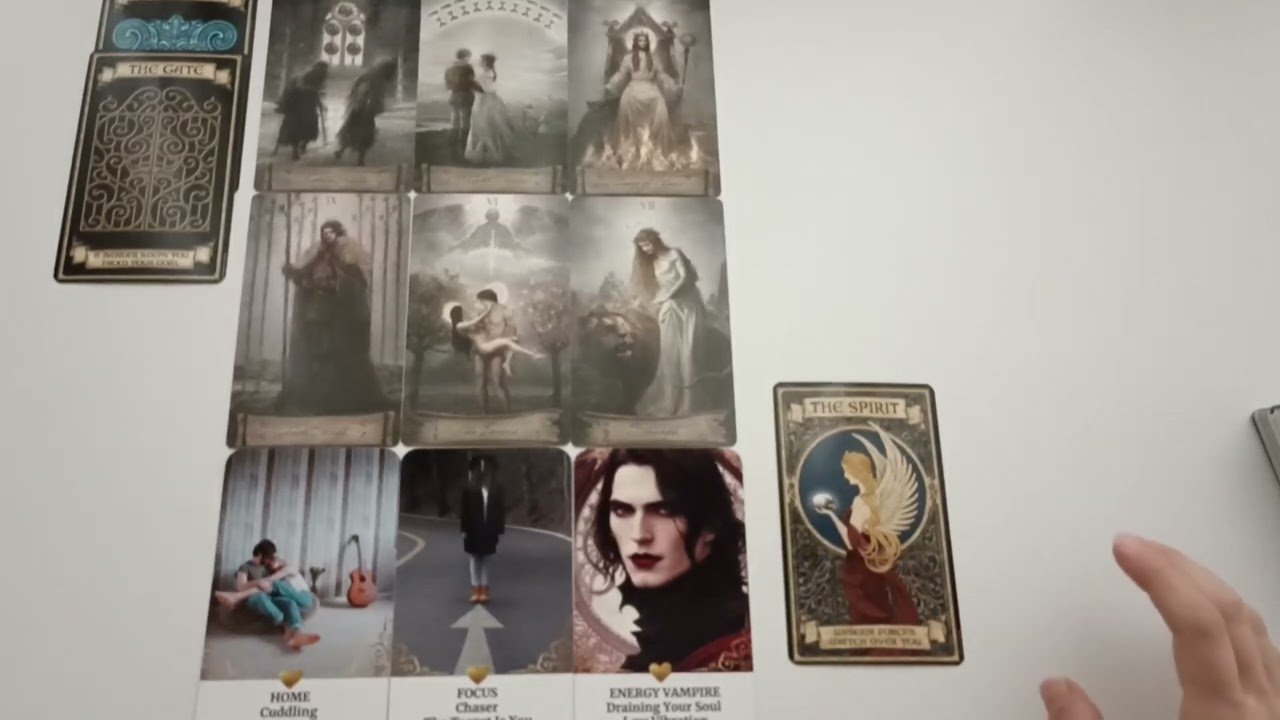 No momento, você está visualizando Seninle İlgili Akıldan Yürekten Geçenleri Tarot