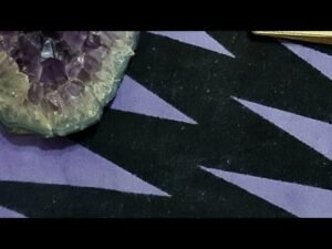 Leia mais sobre o artigo ¡Tarot médium Nayade Sol CANAL OFICIAL está emitiendo en directo!