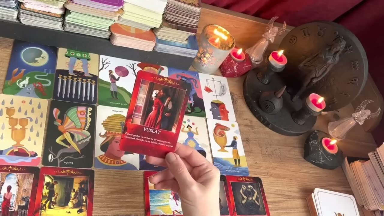 No momento, você está visualizando 💞 VUSLAT 💞 Beni Özlüyor Mu? Stalklıyor Mu? Vuslat Yakın Mı? Aklımdaki Kişi Tarot Açılımı 💯