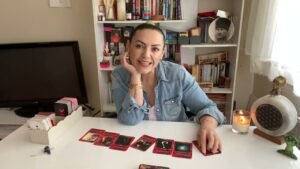 Leia mais sobre o artigo ❤️AKLINDAKİ KİŞİ İLETİŞİME GEÇECEK Mİ? #tarot #aklımdakikişitarot #tarotreading #aşkfalı #fal
