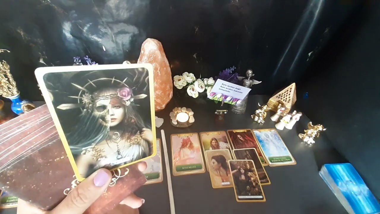 No momento, você está visualizando Eril dişil enerji tarot açılımı/anın enerjileri, duygu ve düşünceleri ne