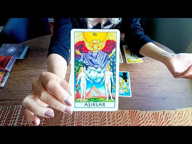 No momento, você está visualizando GÜZEL GELİŞMELERE KENDİNİ HAZIRLA 💫👌 İZLEYENE ÖZEL DETAYLI TAROT AÇILIMI 🎴TAROT FALI 🔮