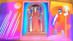 Leia mais sobre o artigo MỌI NGƯỜI ĐANG KHEN NGỢI ĐIỀU GÌ SAU LƯNG BẠN / TAROT READING