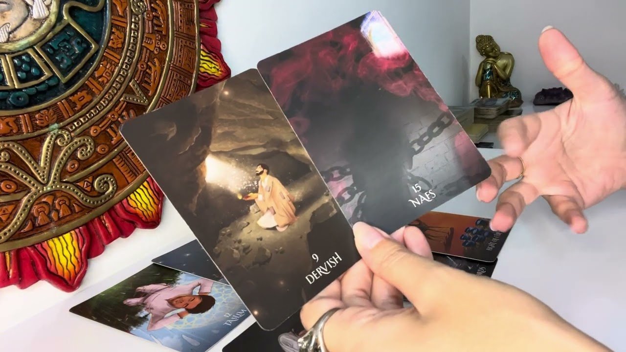No momento, você está visualizando O que está VIBRANDO em relação a mim? O que DESPERTO nele/nela? Tarot e Baralho cigano 🔮💫