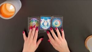 Leia mais sobre o artigo ONUNLA OLAN BAĞLANTIMDA NEYİ GÖREMİYORUM? (minimaltarot2020@gmail.com)